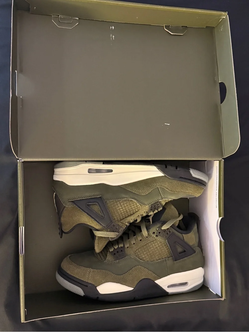 Air Jordan 4 Retro Craft Olive Men's 7 / Women's 8.5